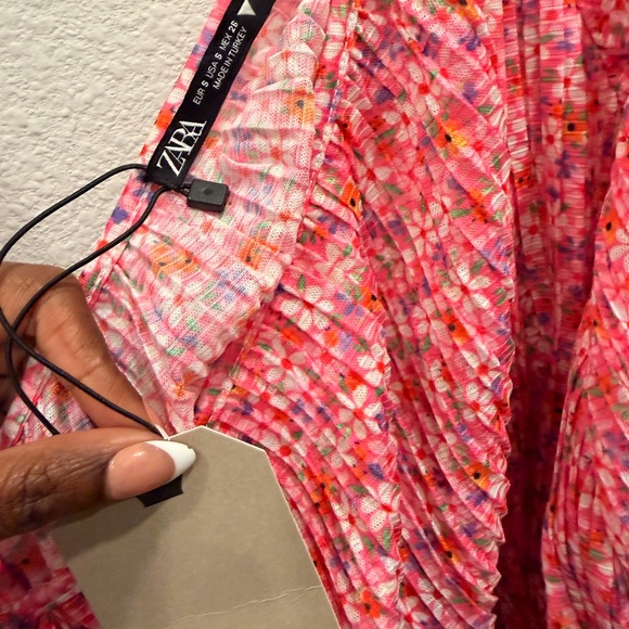 Nwt Zara Pink Floral Knit Mini Dress with Puff Sleeves - Picture 5 of 5